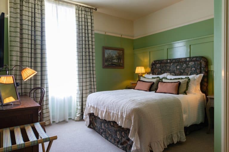 Cover Image for Comfy room