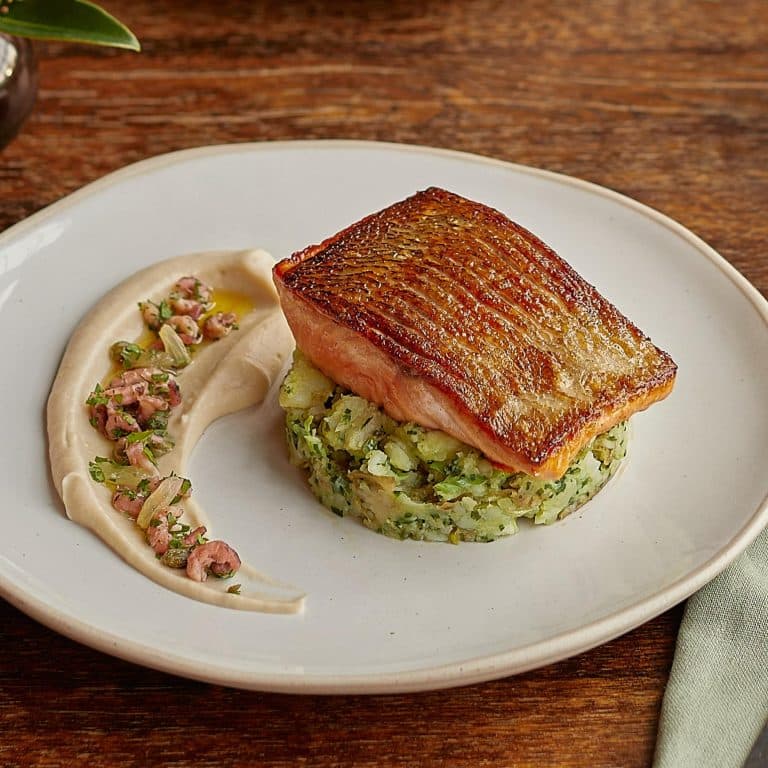 Cover Image for Our à la carte menu at The Ragged Robin