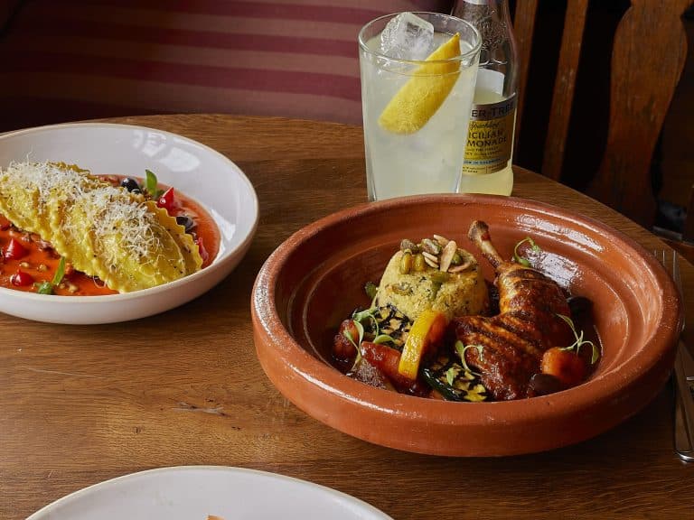 Cover Image for Our à la carte menu at The Ragged Robin